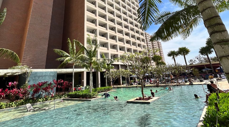 Hot Beach resort fica junto ao parque aquático Hot Beach resort em Olímpia