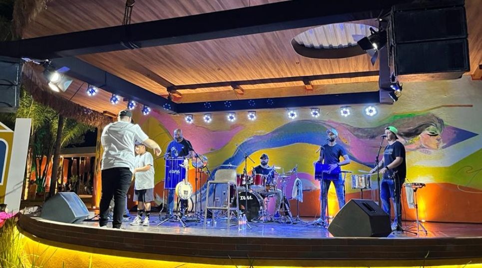 Vila Guarany agita as noites em Olímpia Vila Guarany em olimpia