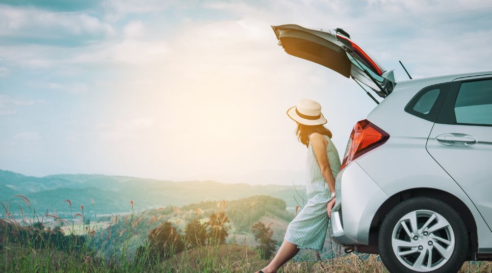 Viajar de carro também é uma ótima opção para aproveitar os feriados de 2023. Feriados de 2023
